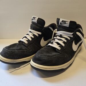 Size 10.5 - Nike Dunk Low Black White Heel